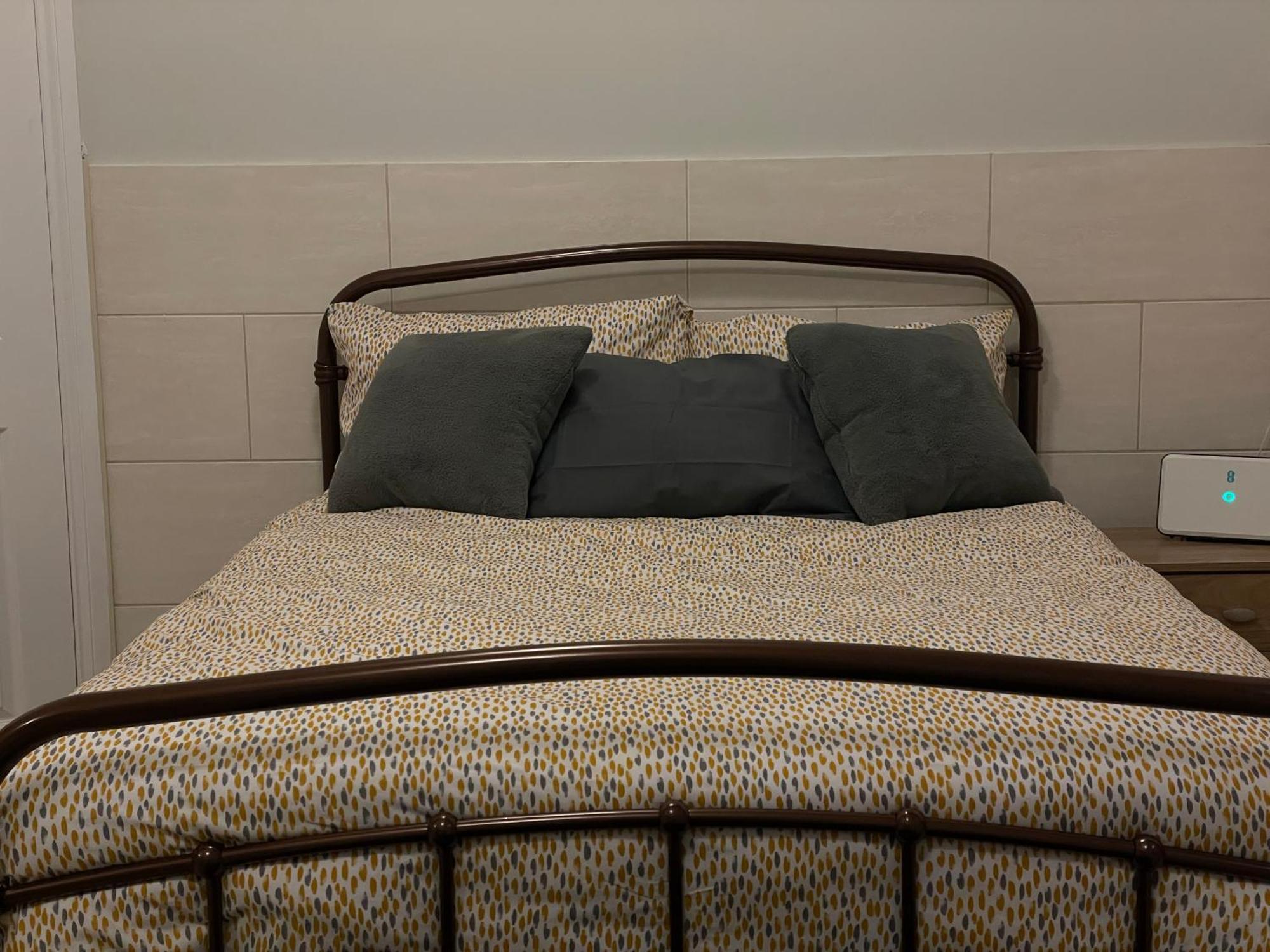 شقة Beanies Lornestreet Four Bed House سويندون المظهر الخارجي الصورة